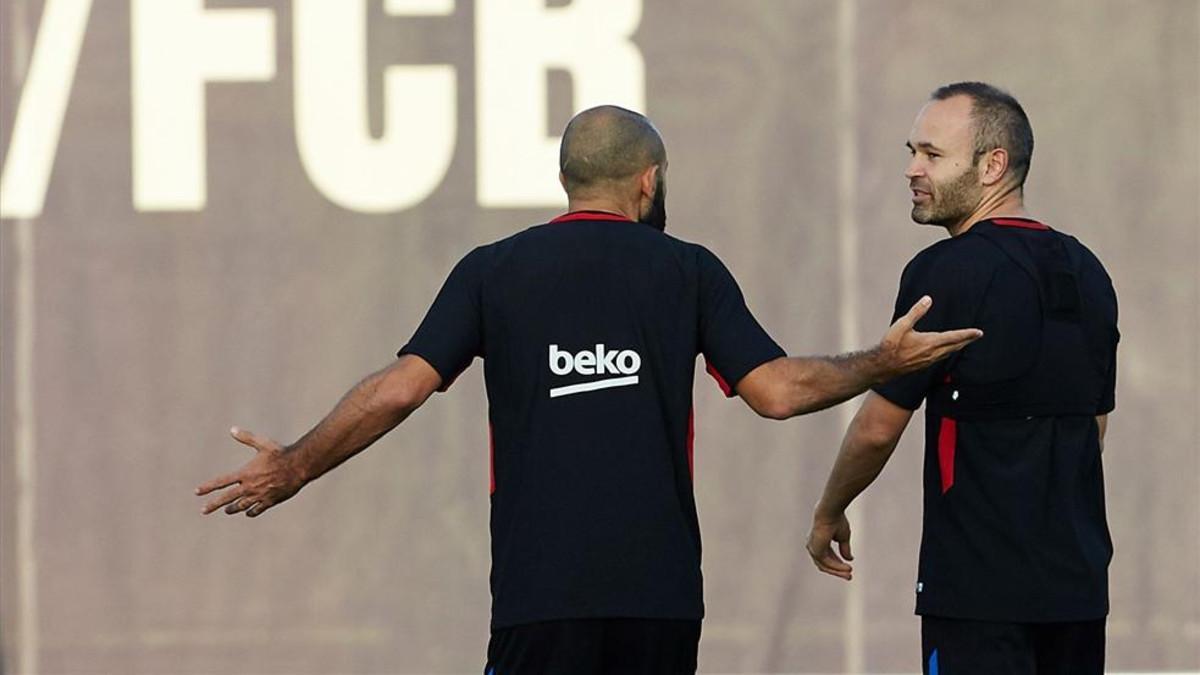 Mascherano e Iniesta, en una imagen de archivo