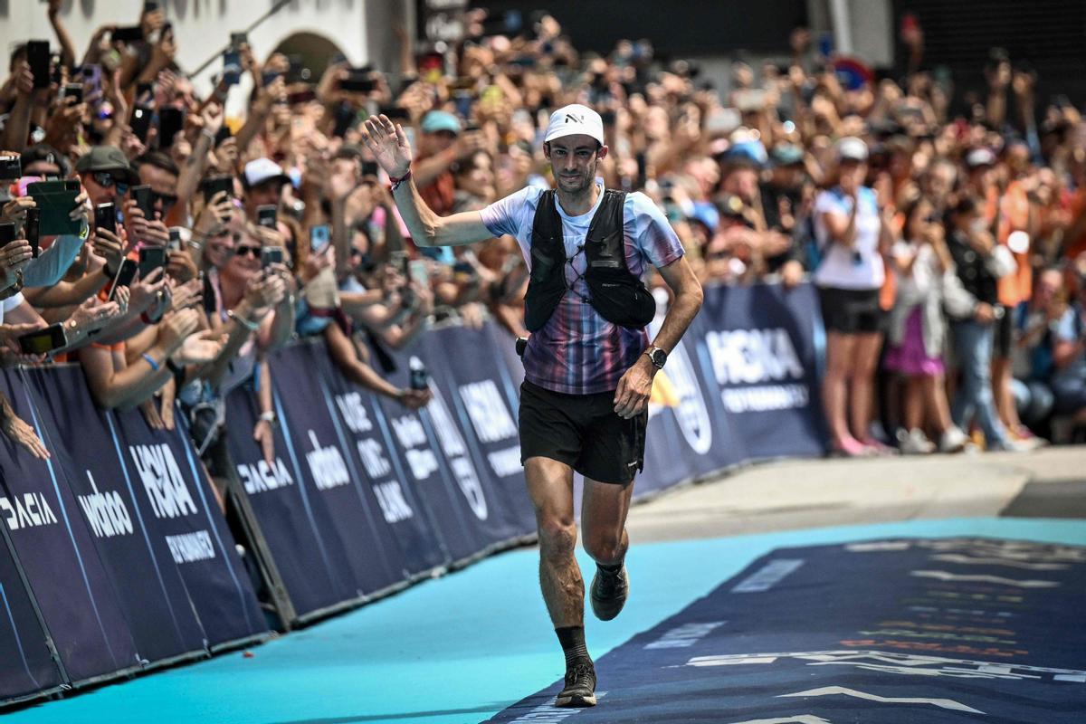 Kilian Jornet s’emporta la quarta Ultra Trail del Mont Blanc destrossant per primer cop la barrera de les 20 hores