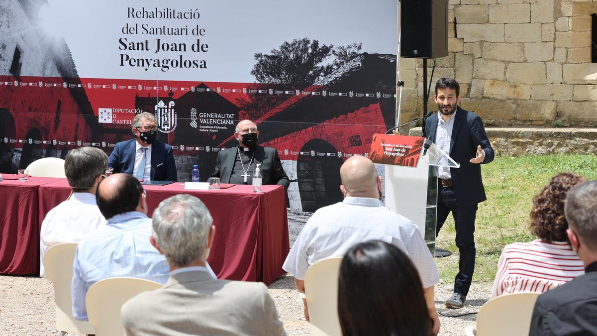 El conseller de Educación, Cultura y Deporte, Vicent Marzà, reivindicó el estímulo económico que supondrá el proyecto.