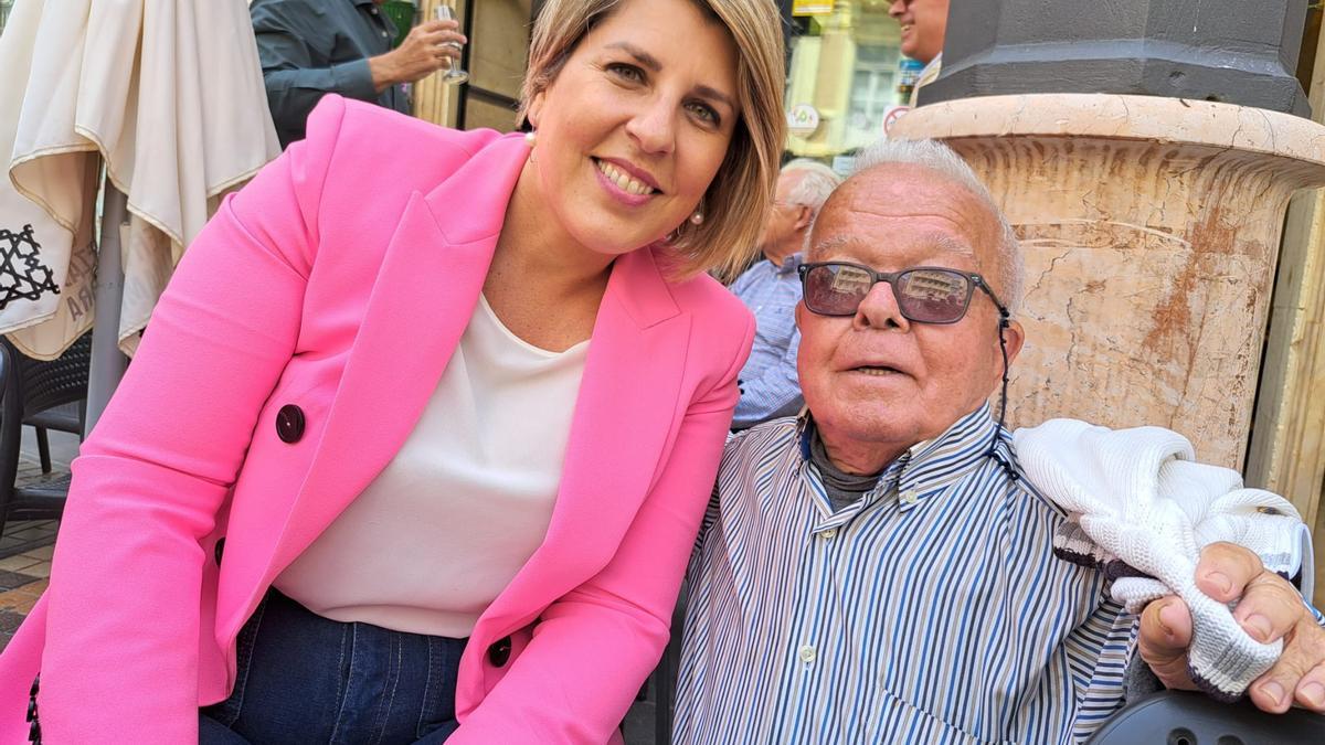 'Antoñico' con la alcaldesa de Cartagena, Noelia Arroyo.
