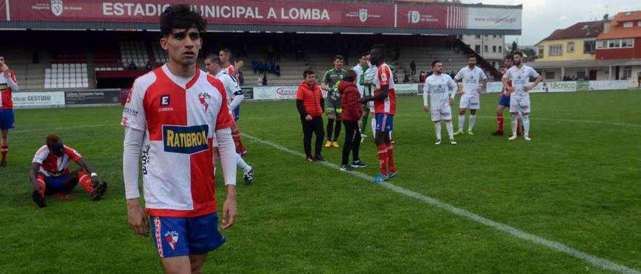 El Arosa se quedó a las puertas de jugar la promoción de ascenso a 2ª B. // Noé Parga