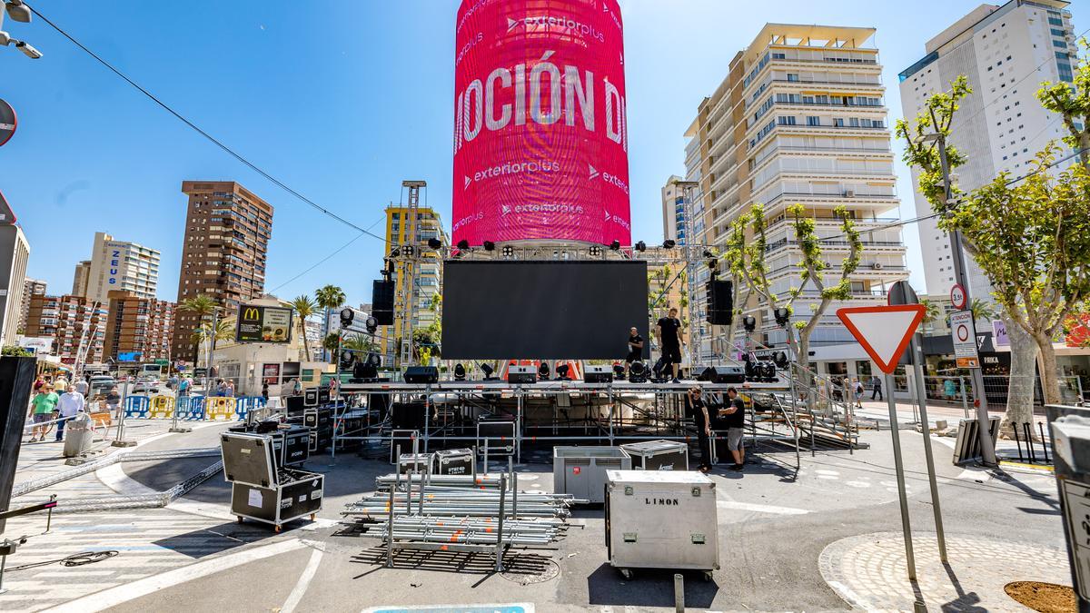 El montaje para la fiesta de Eurovisión en Benidorm.