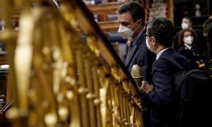 Pedro Sánchez y Félix Bolaños en la sesión de control al Gobierno en el Congreso de los Diputados.