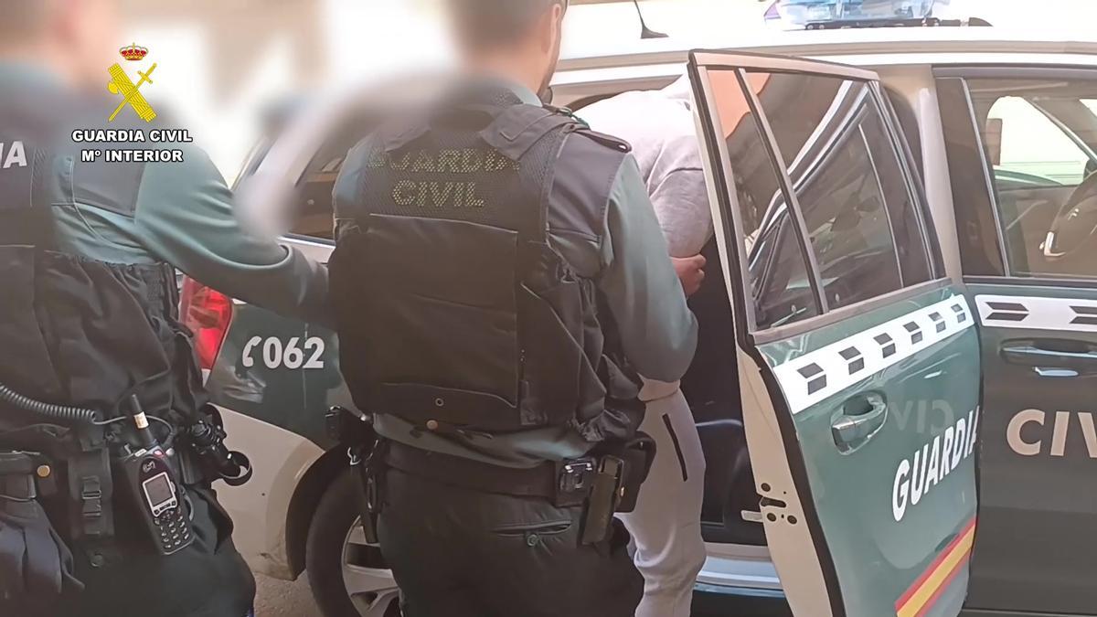 La Guardia Civil desmantela una organización criminal que obtuvo más de un millón de euros en créditos fraudulentos