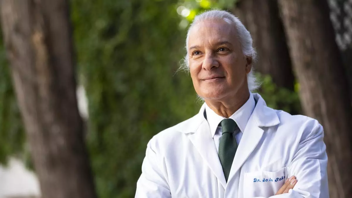 Manuel de la Peña, cardiólogo: "El 75% de personas centenarias y supercentenarias son mujeres"