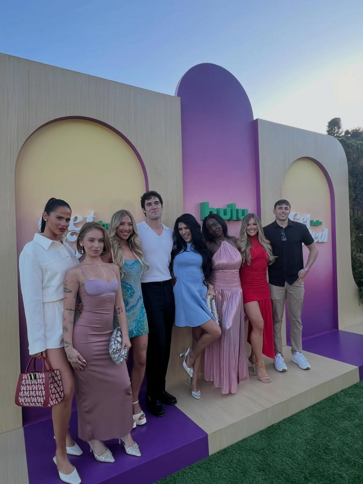 elenco millio dollar nannies instagram