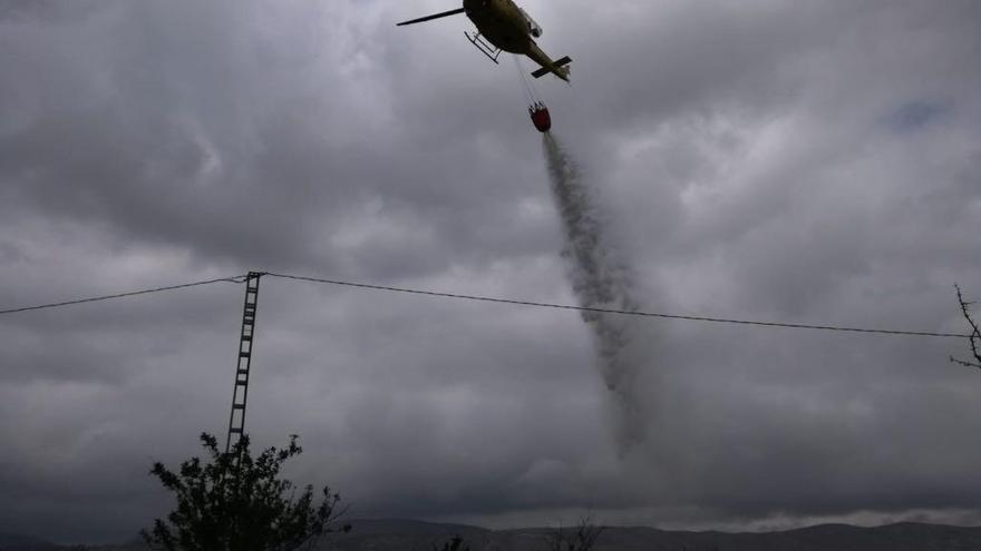 Labores de extinción del incendio