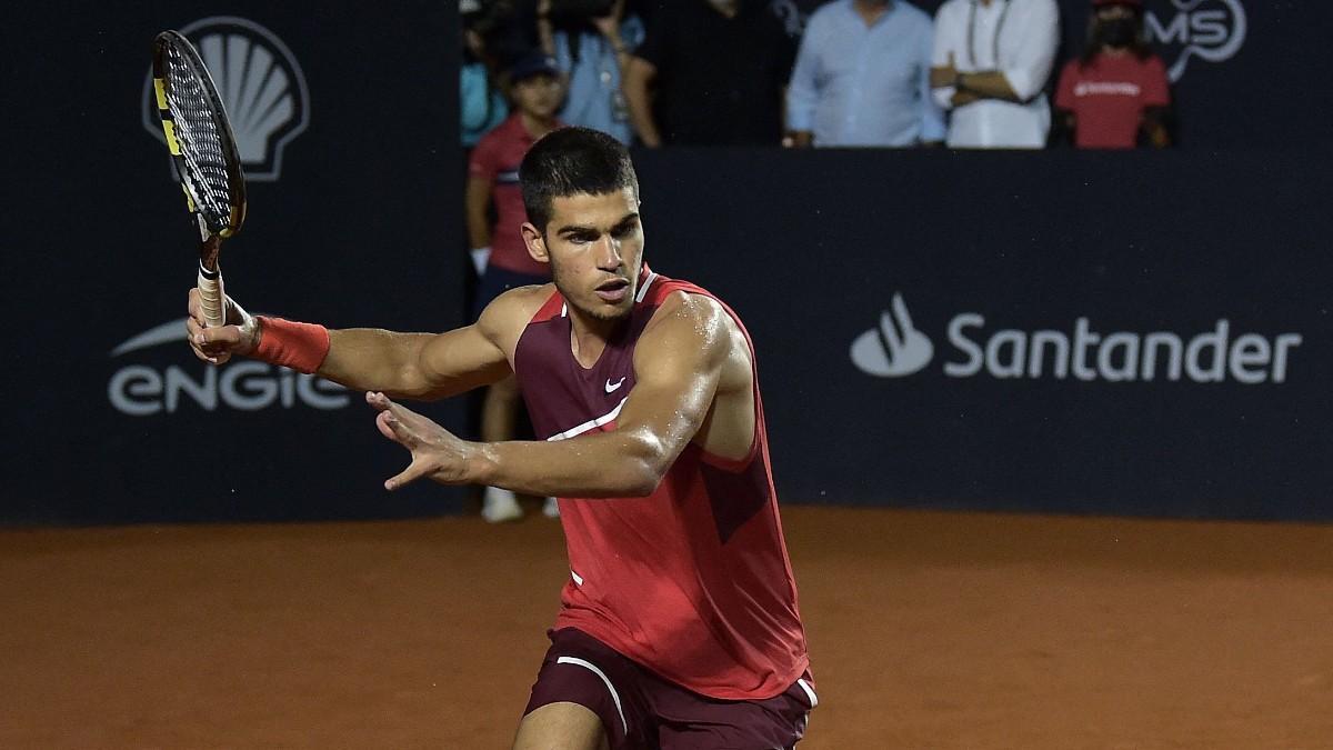 Alcaraz, durante un torneo este año