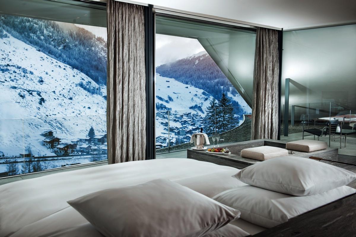 Hotel 7132