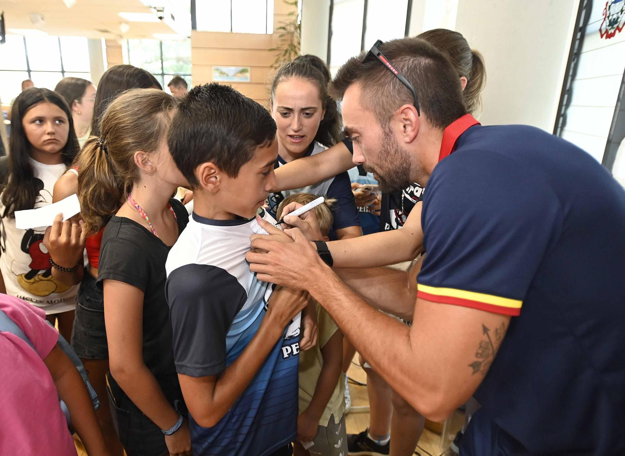 Moaña recibe entre aplausos a su olímpico Rodrigo Conde