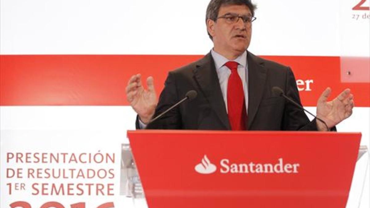 El consejero delegado del Santander, José Antonio Álvarez, durante la presentación de resultados.
