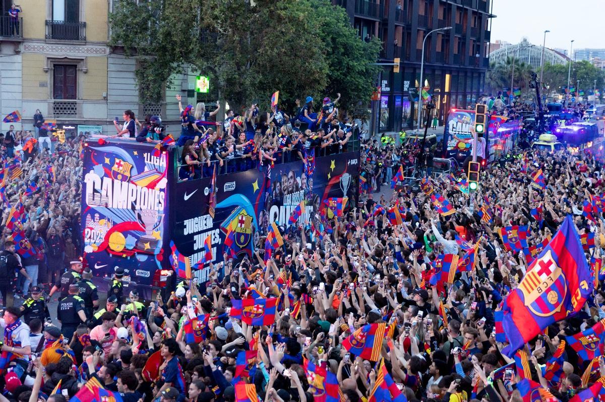 La Rúa del Barça, en imágenes: Lo que no se ha visto por TV La Rúa del Barça, en imágenes: Lo que no se ha visto por TV
