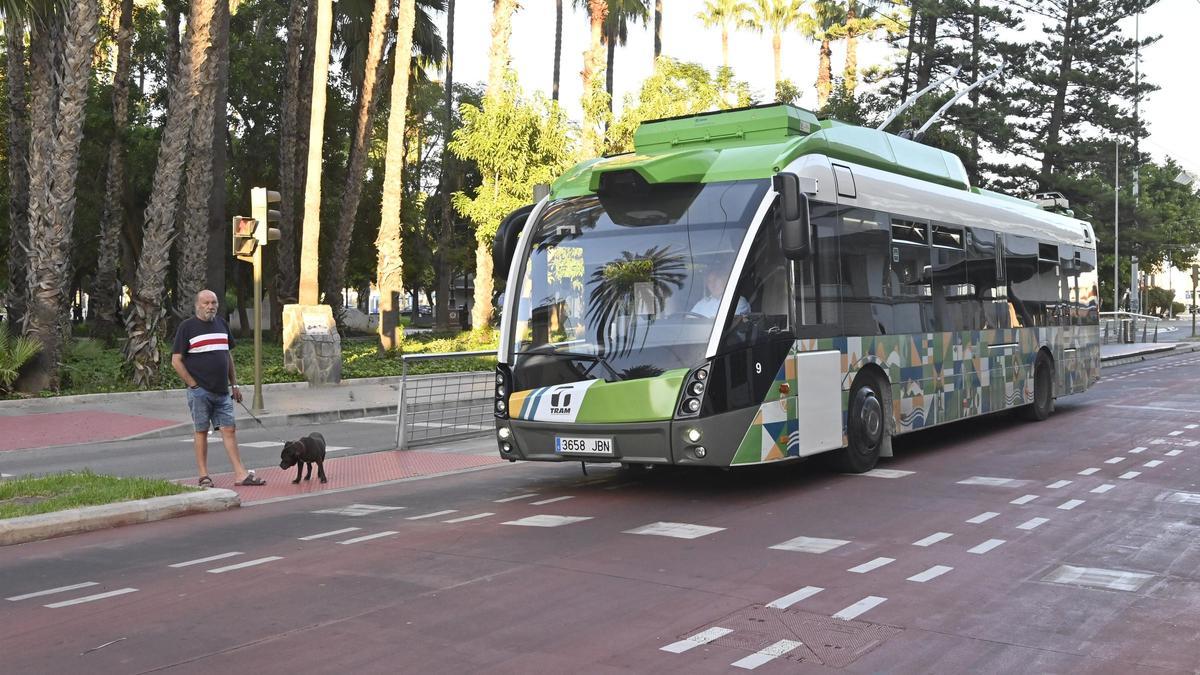 TRAM en la parada del Grau de Castelló.