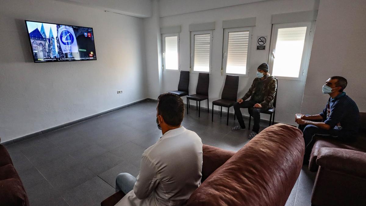 El alquiler de viviendas o de un hostal, opciones para el albergue temporal de Badajoz