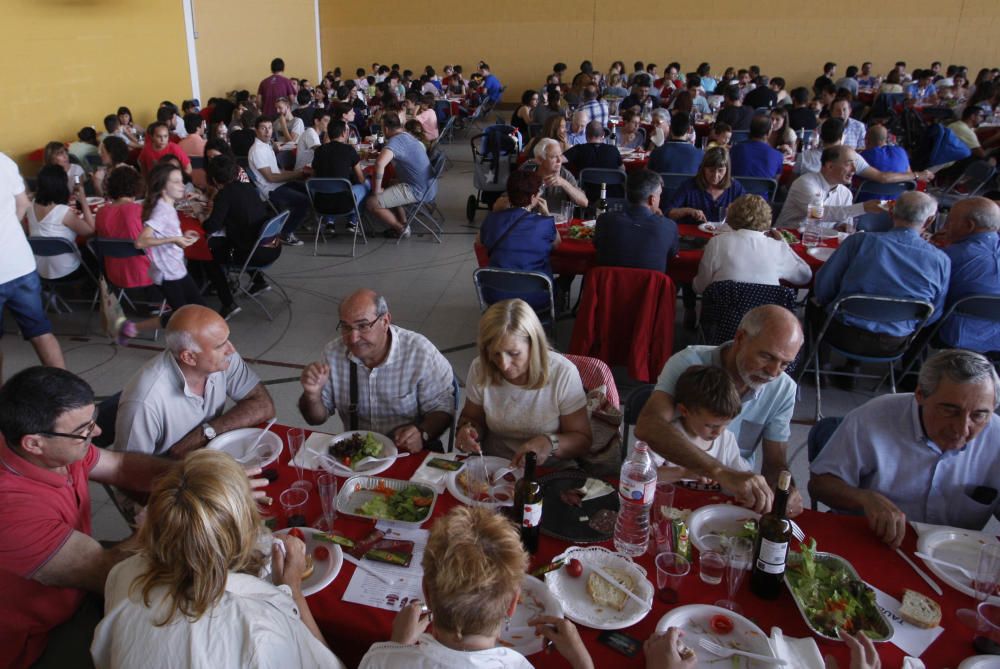 Dinar popular del Club Hoquei Girona, actes del 75è aniversari