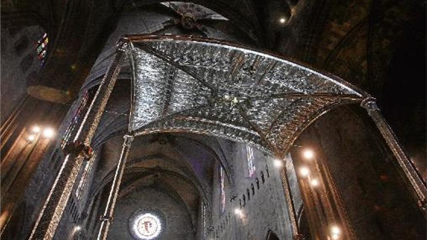 Tres autors diferents van elaborar el retaule gòtic de la Catedral de Girona