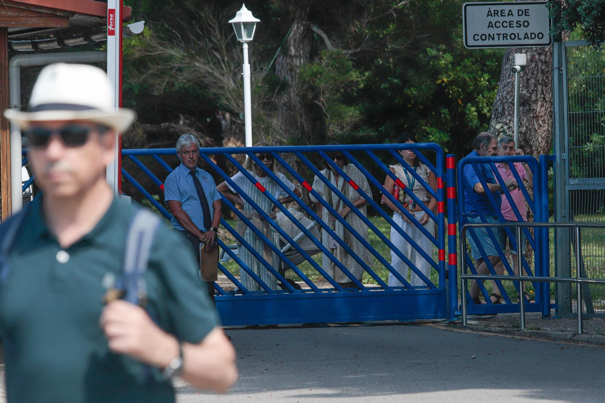 Concentración en Toralla para exigir la 'reconquista' de la isla para el pueblo