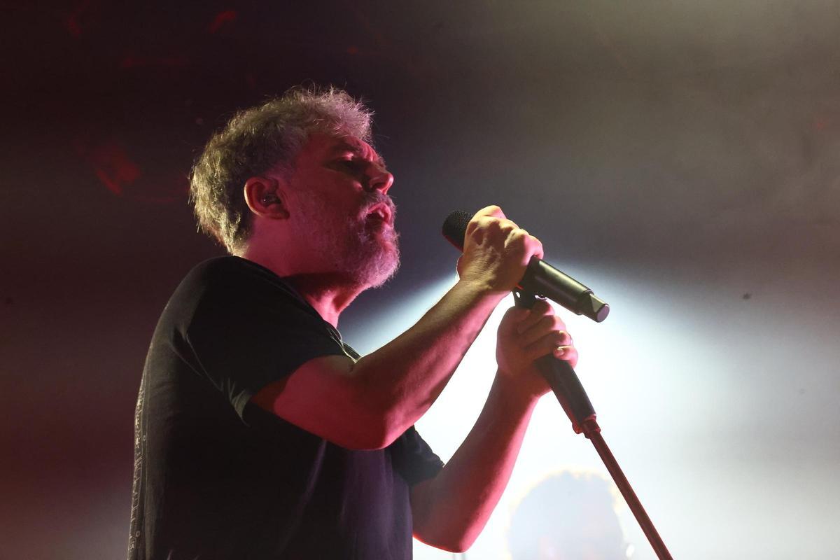Galería: Iván Ferreiro tiende un puente entre memoria y presente en el SOM Festival