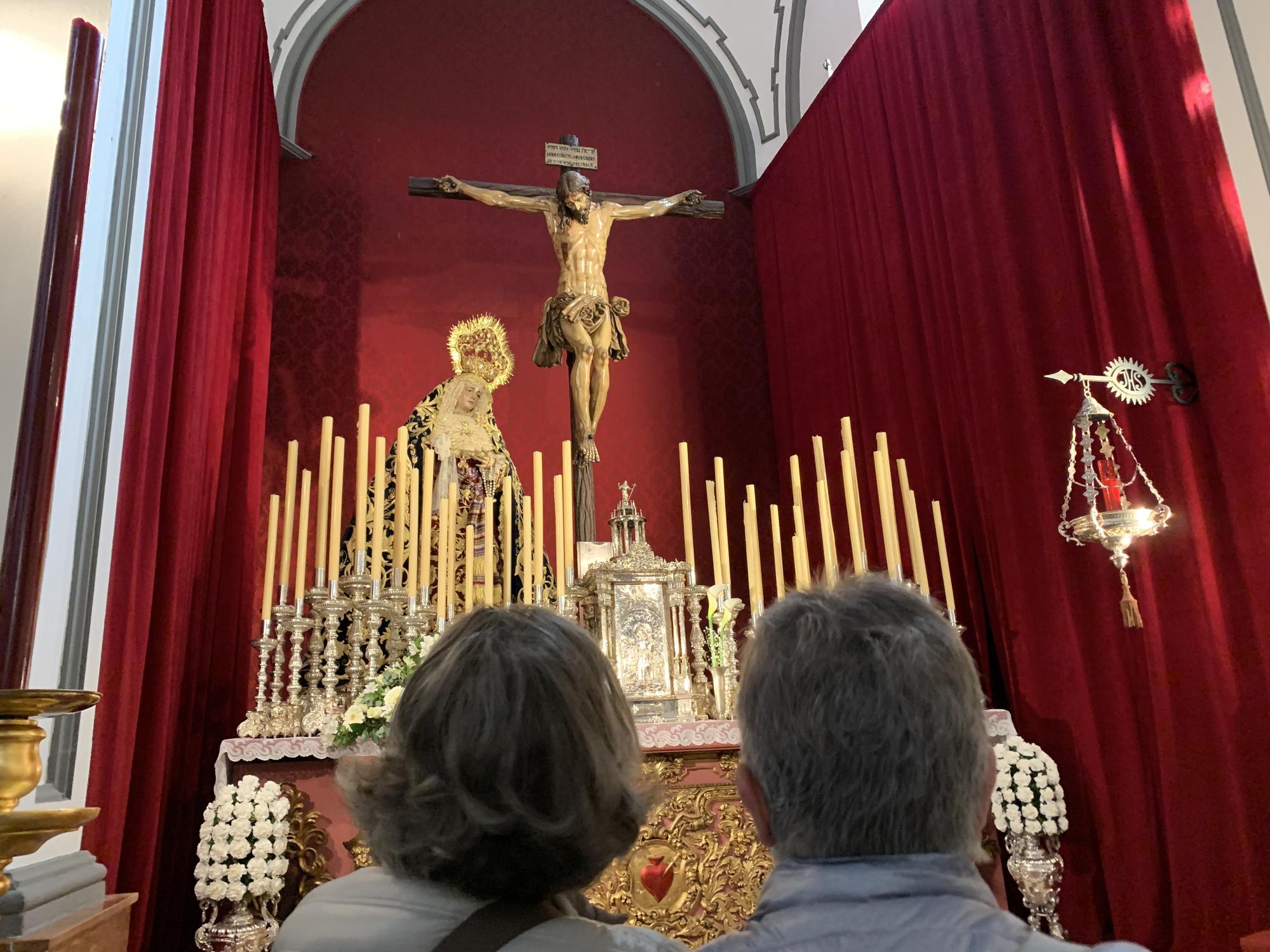Cristo de la Redención y la Dolores de San Juan.