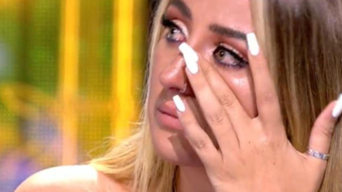 ROCÍO CARRASCO SÁLVAME: Rocío Flores responde enfurecida a Rocío Carrasco cuando dijo que sus hijos "no están al mismo nivel"