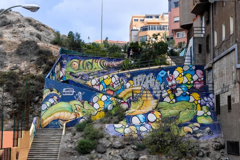 Una escalera de Mesa y López decorada por vecinos