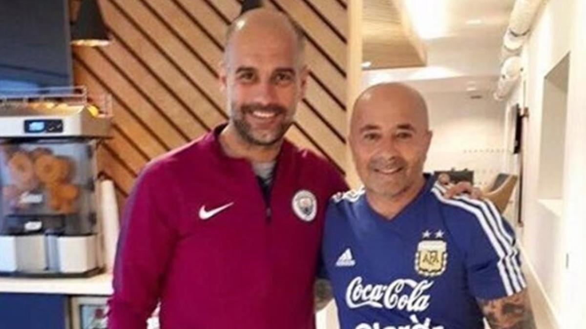 Guardiola y Sampaoli hace unos días en la Ciudad Deportiva del Manchester City.