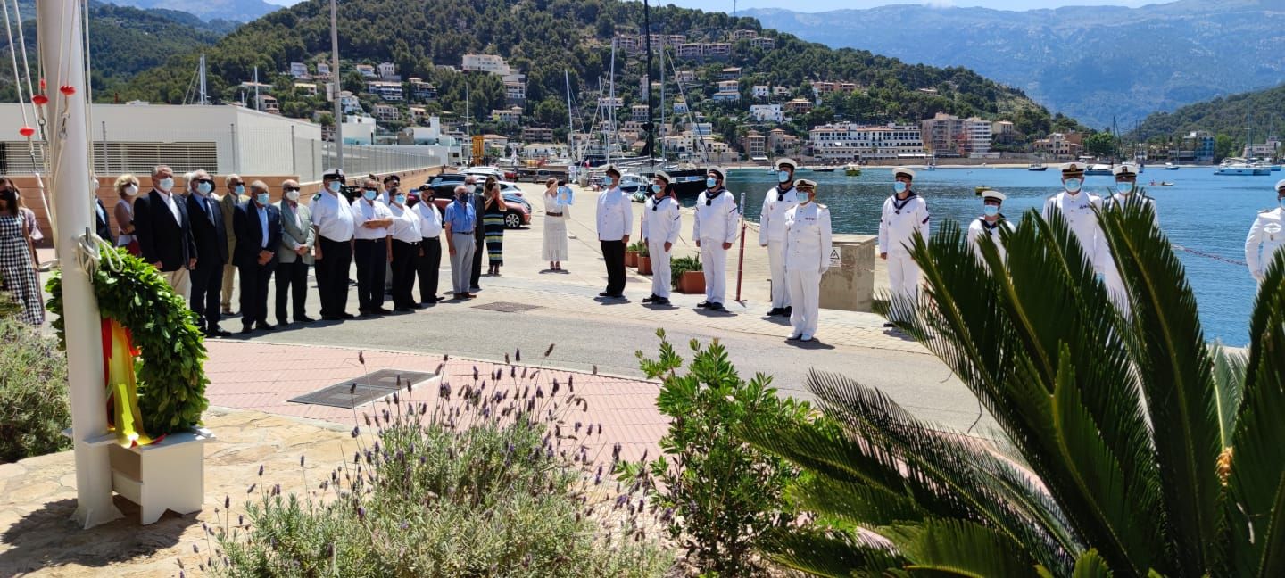 El Port de Sóller rinde homenaje a las víctimas del  submarino C-4