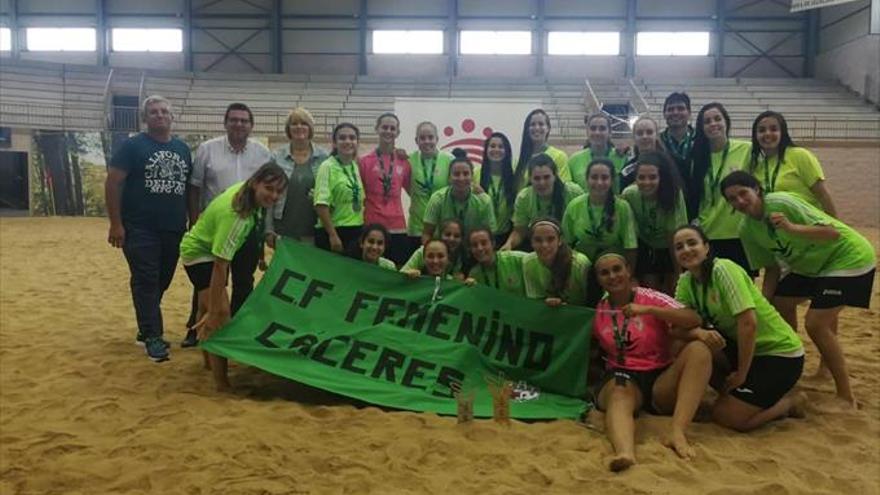 El Femenino Cáceres, campeón regional de fútbol playa