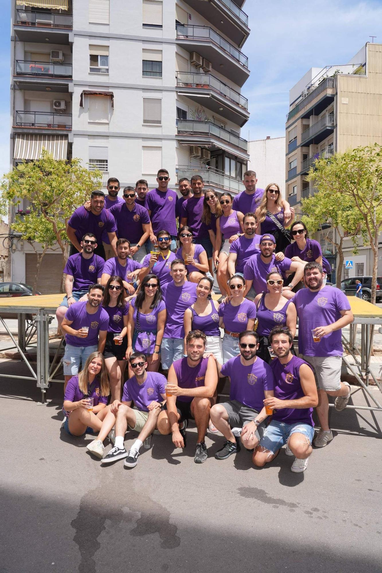 El Grau da inicio a las fiestas de Sant Pere con pólvora, bous y música