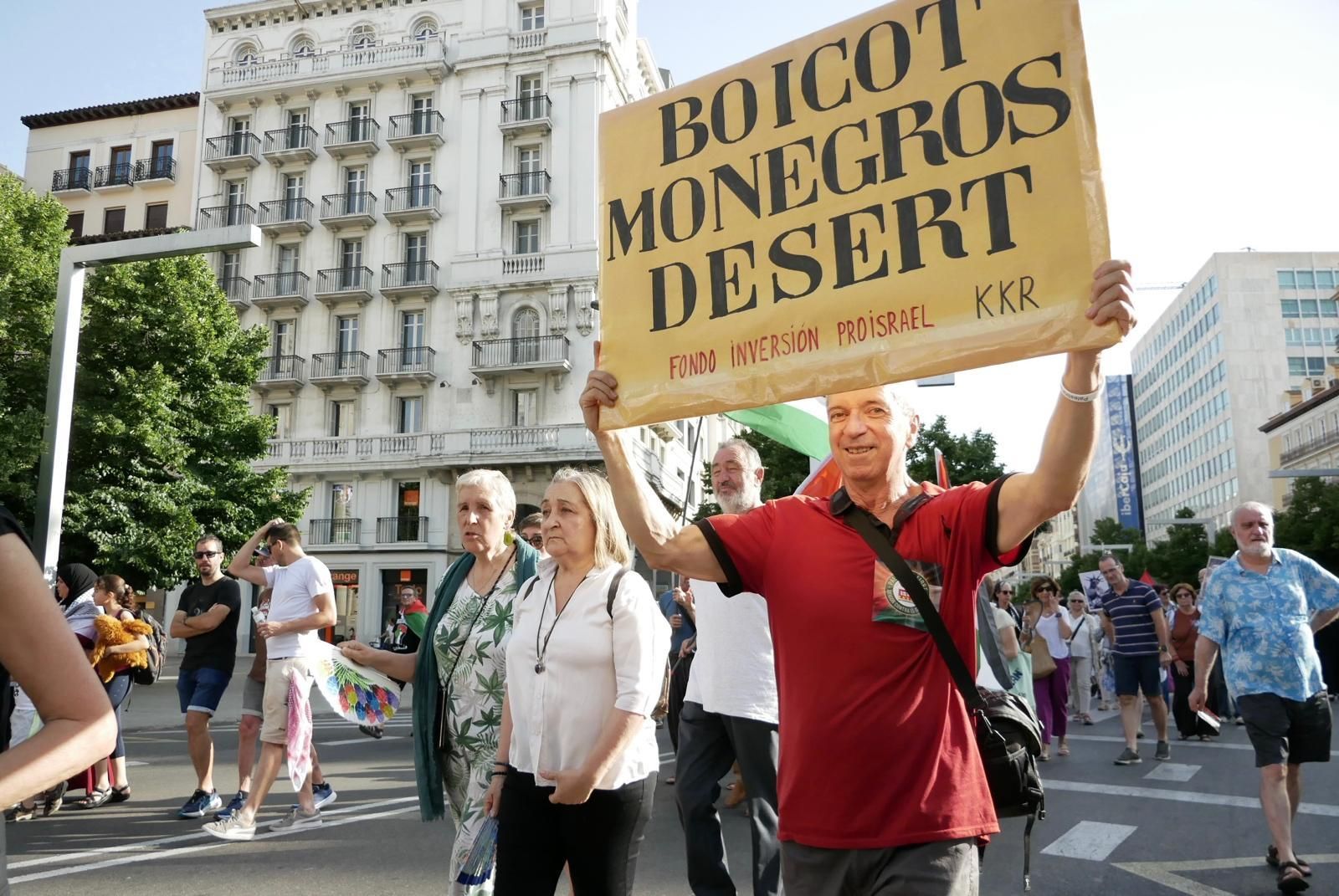 En imágenes | Manifestación en apoyo a Palestina en Zaragoza