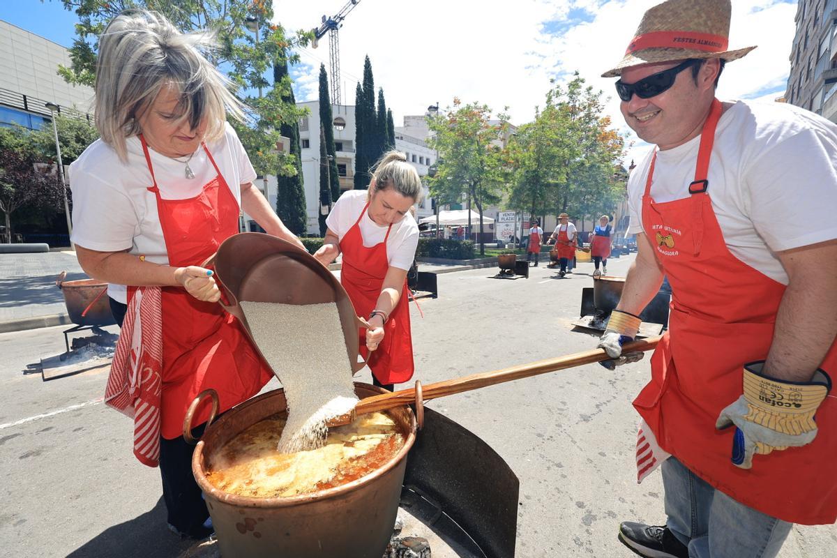 Las mejores imágenes de Les Calderes de Almassora, el día grande de las fiestas de Santa Quitèria