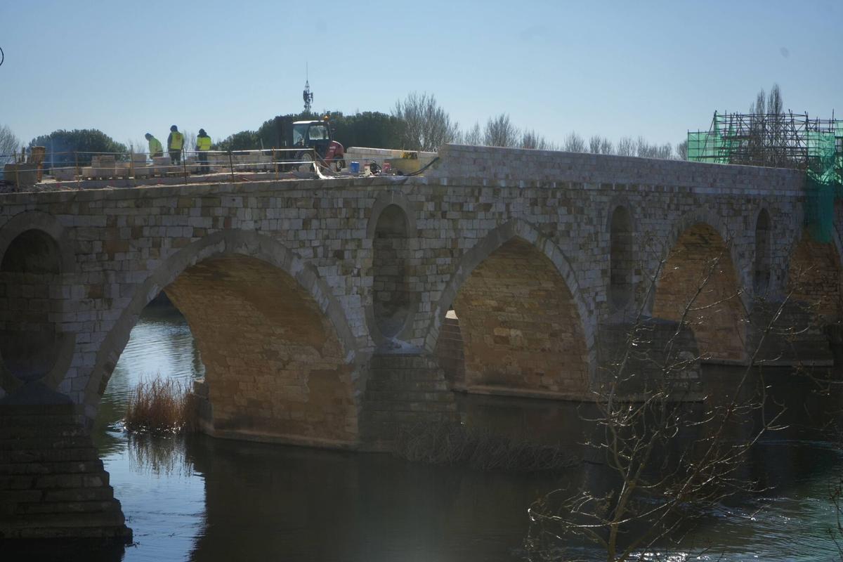 Obras puente de piedra