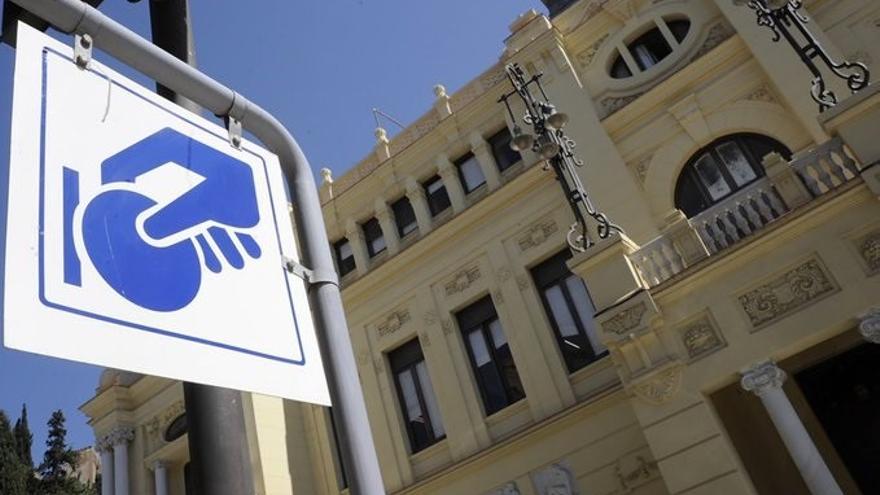 El Ayuntamiento de Málaga implanta desde este lunes la zona azul en Cruz del Humilladero