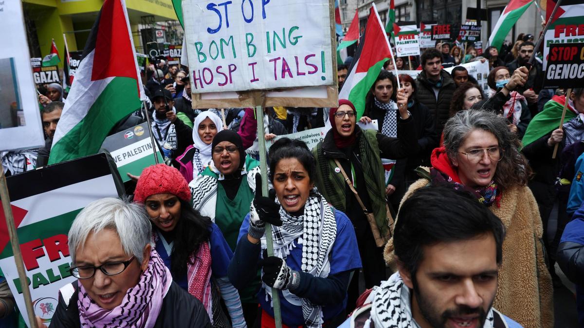 Manifestantes en Londres