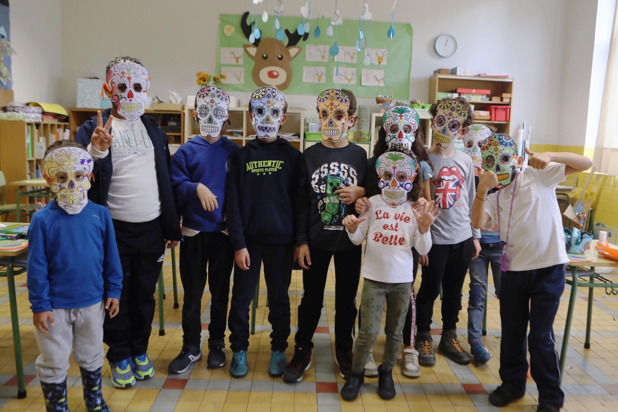 Apertura de los colegios de Oviedo para vivir un puente de miedo