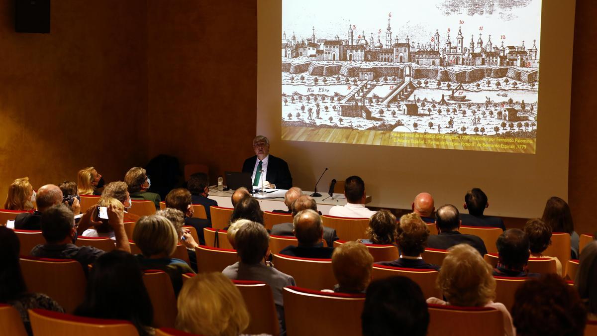 Un momento de la conferencia ‘Francisco de Goya y su pasión por Zaragoza’.