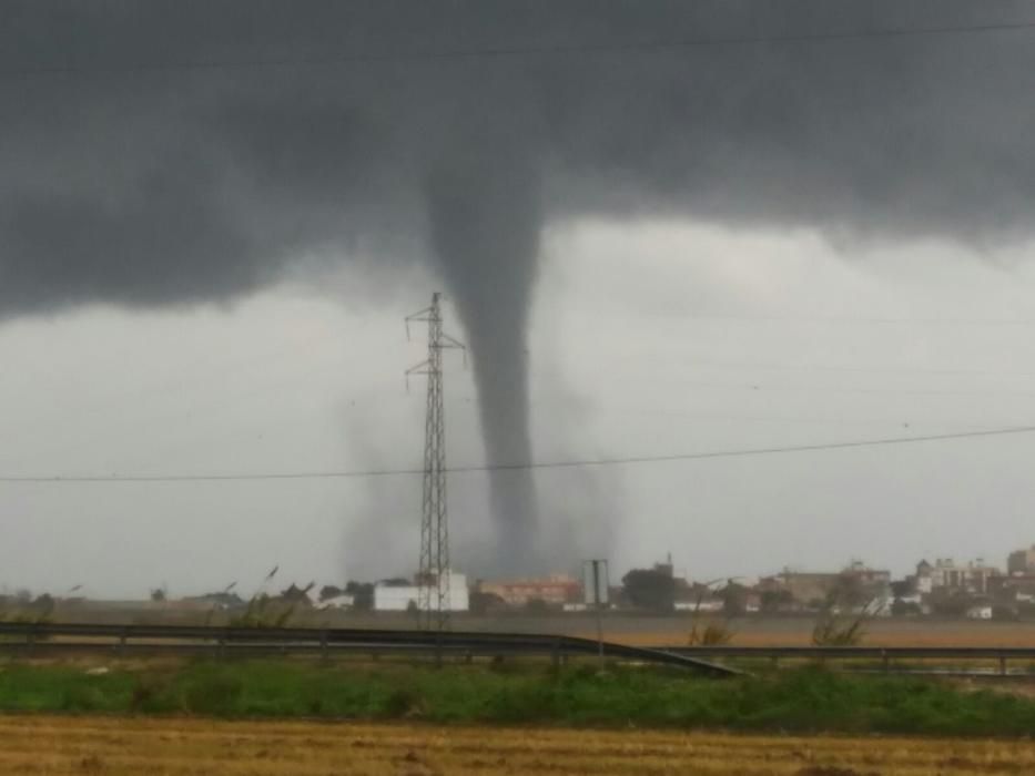 El espectacular tornado marino en Sueca