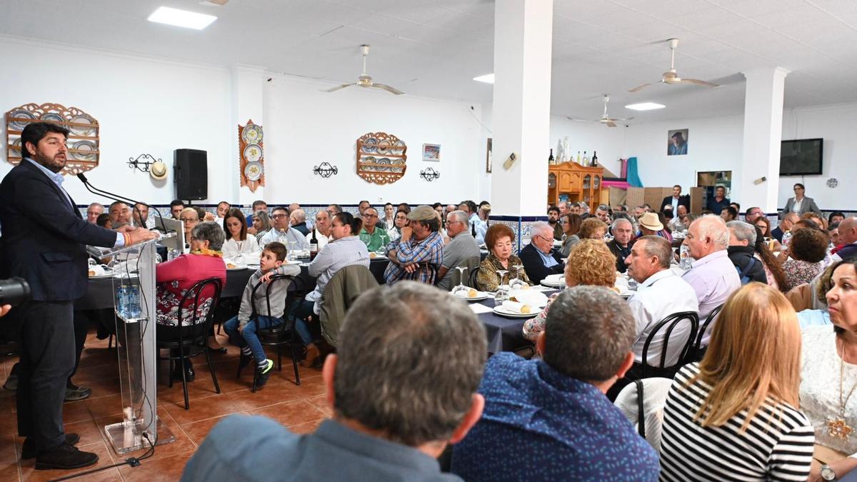 López Miras, este lunes en el encuentro en Águilas.