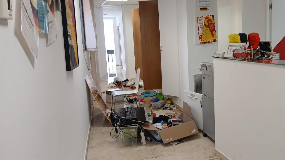 Robo en una academia de alemán de la calle San Miguel, en la madrugada del 26 de mayo.