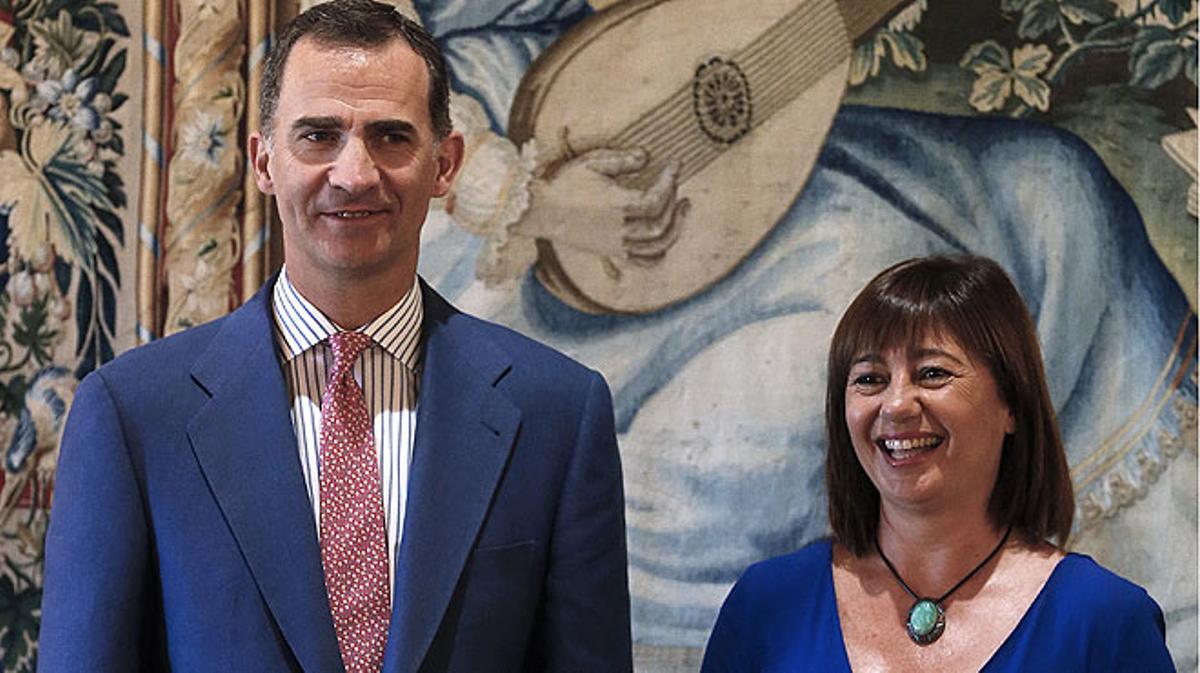 El Rei rep les autoritats de Palma de Mallorca a l’illa.