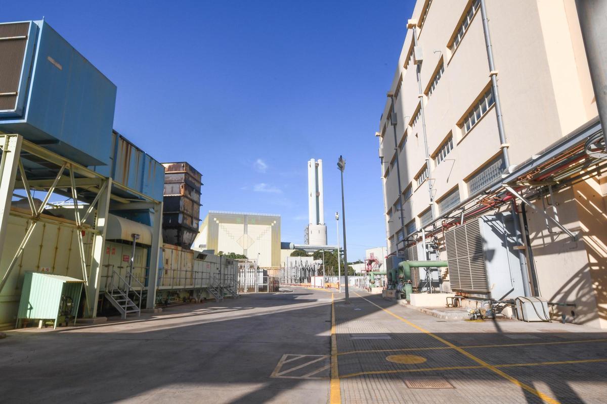 Imagen del interior de la central térmica de Ibiza.