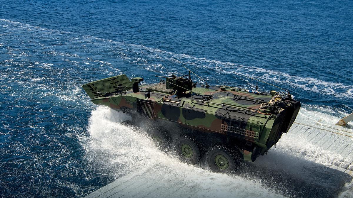 Vehículo de combate anfibio Superav.