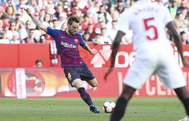 Sevilla FC, 2 - FC Barcelona, 4