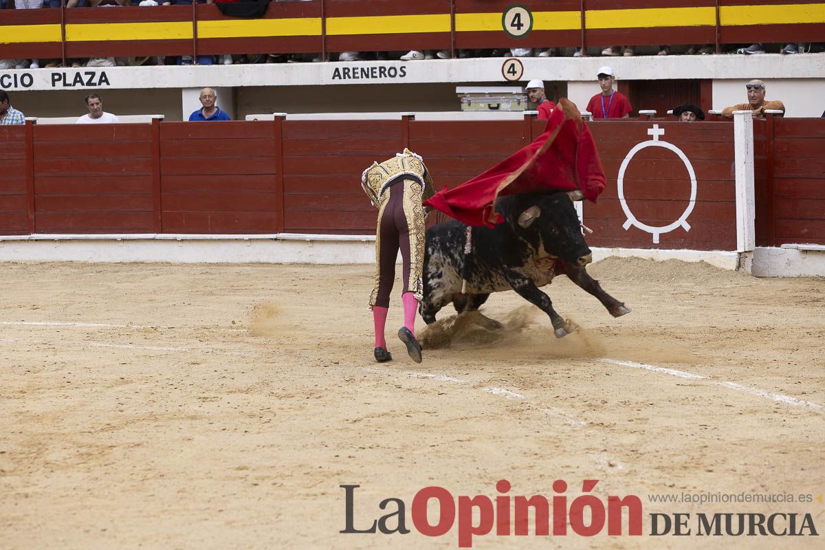 Tarde histórica en Abarán con la alternativa de José María Trigueros y el indulto de Tomás Rufo, junto a Castella salieron a hombros