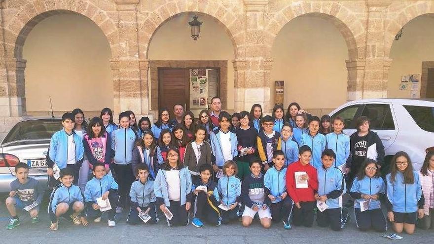 Estudiantes de San Vicente de Paúl conocen la gestión del Ayuntamiento