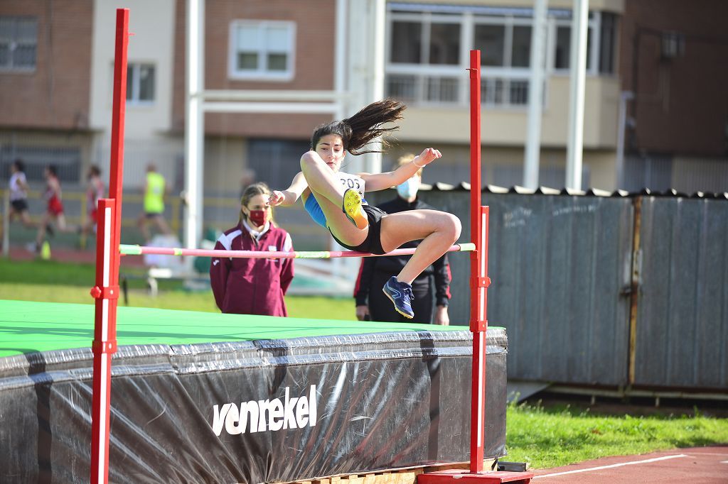 Pruebas de atletismo nacional en la pista de atletismo de Cartagena este domingo