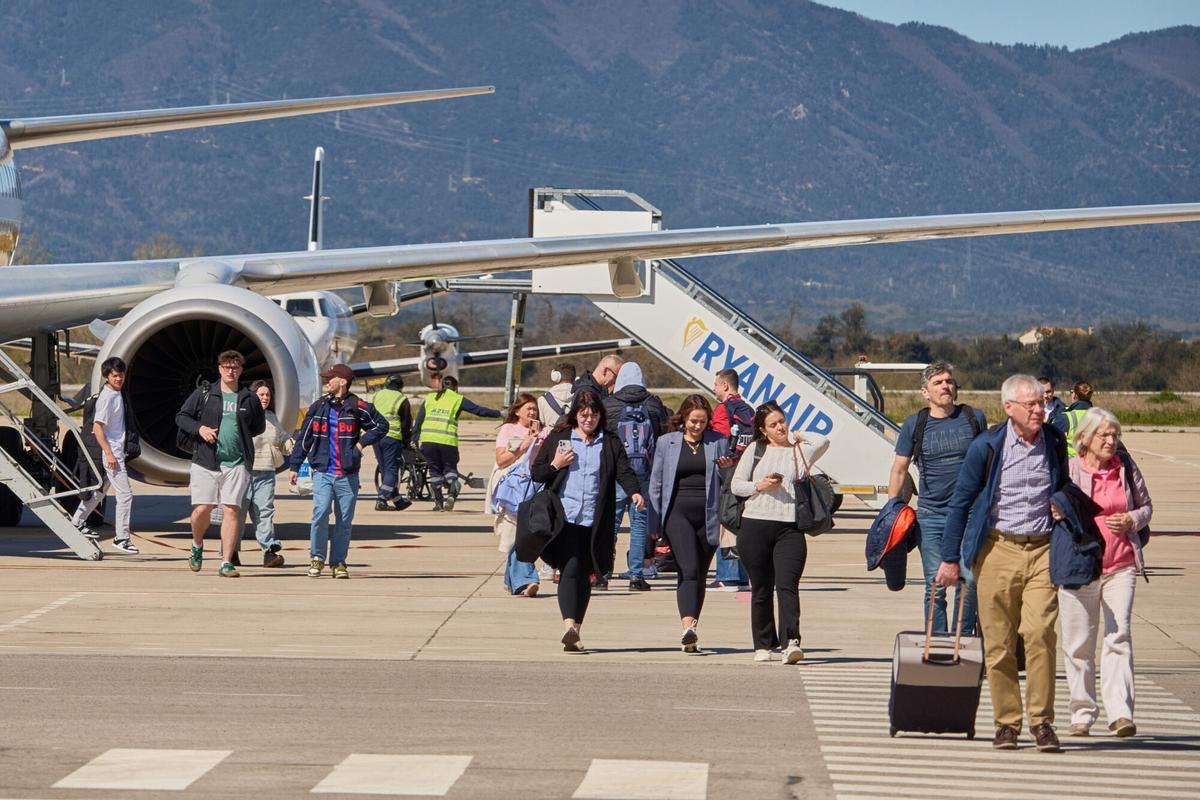 Passatgers a l'aeroport de Girona