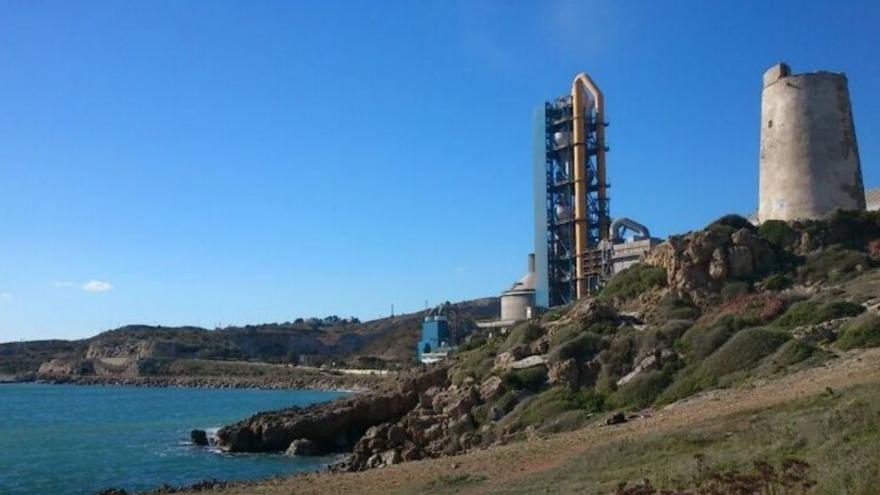 Torre almenara de La Araña.