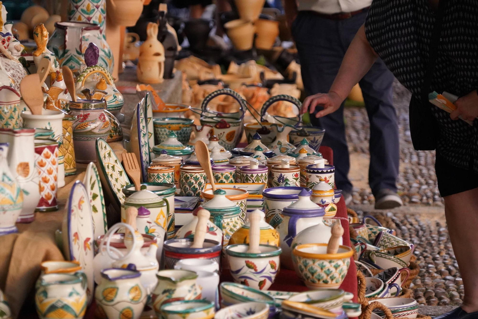 GALERÍA | La Feria de la Cerámica y la Alfarería ya está en la calle