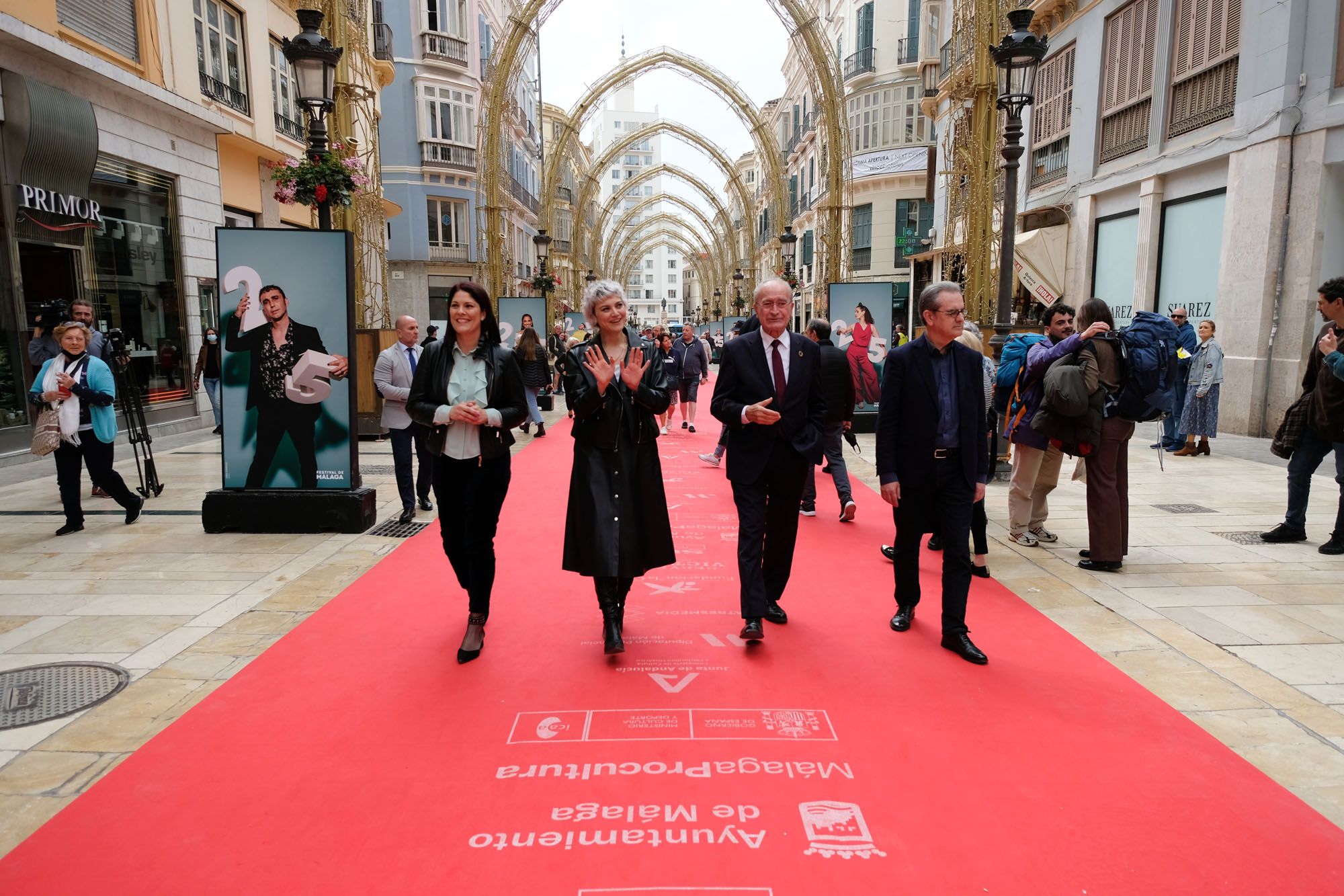 La exposición oficial del Festival de Málaga ya luce en la calle Larios